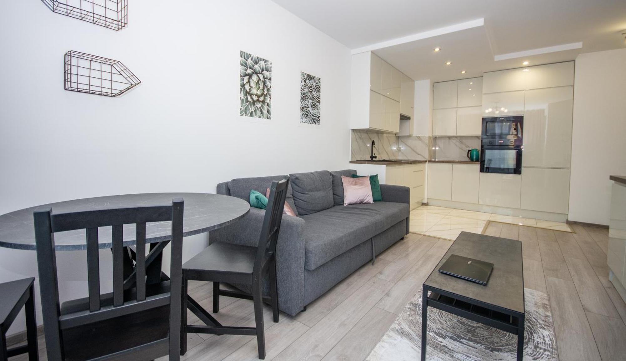 Inpoint Zablocie Modern For Work&travel Apartment